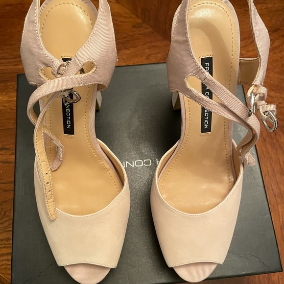 French Connection Nude Platform , size 10B with dust storage bag - Picture 2 of 9